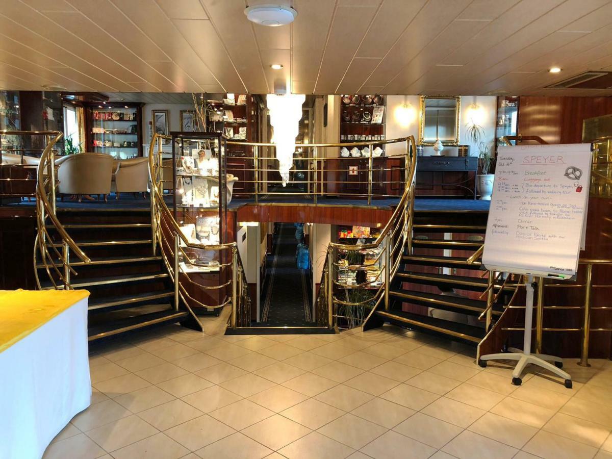 Fairtours Hotelschiff Dutch Melody**** Botel Keulen