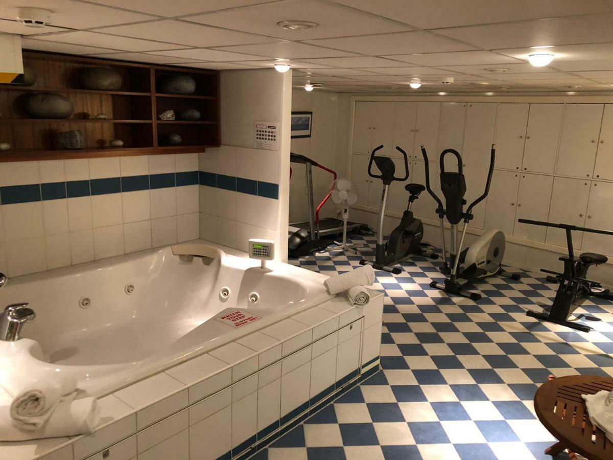 Botel Fairtours Hotelschiff Dutch Melody**** Keulen